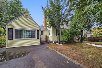 11 Deforest Rd, Newton Lower Falls, MA 02462 - photo 2