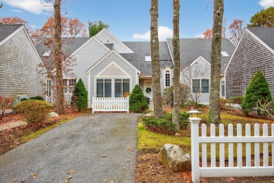 16 Gold Leaf Ln unit 16, Mashpee, MA 02649 - photo 2