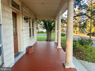 1092 E Schuylkill Rd, Pottstown, PA 19465 - photo 6