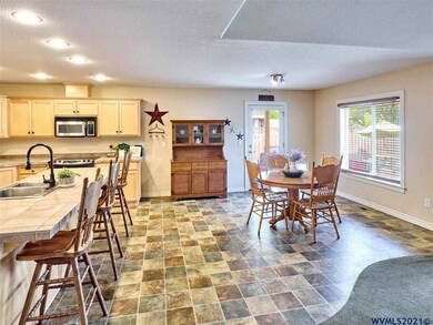 569 West Ln, Molalla, OR 97038 - photo 7