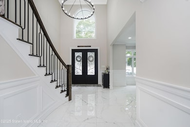 108 Giffords Ln, Staten Island, NY 10308 - photo 3