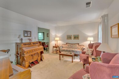 915 Royer Dr, Charlottesville, VA 22902 - photo 5