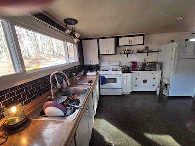 43 Catamount Hill Dr, Allenstown, NH 03275 - photo 7