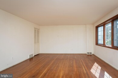 200 Montgomery Ave, Oreland, PA 19075 - photo 3