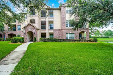 7800 Point Meadows Dr unit 1034, Jacksonville, FL 32256 - photo 4