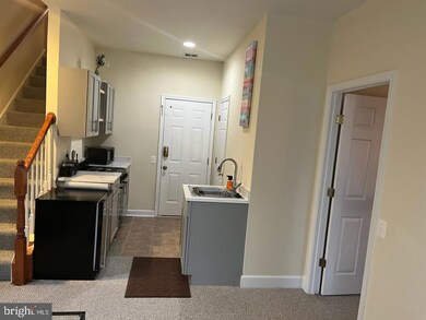 9291 Laurel Ridge Crossing Rd, Lorton, VA 22079 - photo 3