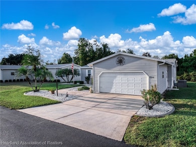 2716 E Waterview Dr, Avon Park, FL 33825 - photo 3