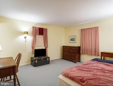 9516 Sudley Manor Dr, Manassas, VA 20109 - photo 4