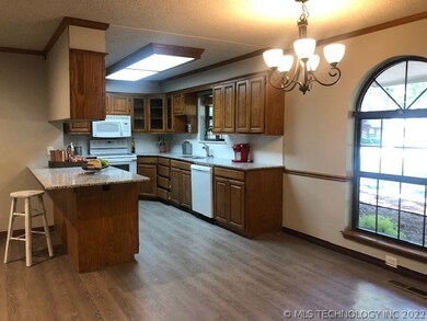 12636 E 128th St S, Broken Arrow, OK 74011 - photo 4