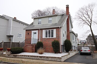 20 Whitney St, Saugus, MA 01906 - photo 2