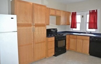 41 Faxon St unit 1, Newton, MA 02458 - photo 2