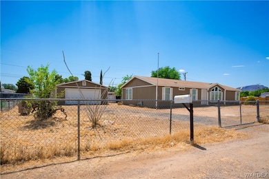 3 Bedroom Spacious Home for Sale in Kingman, AZ 86