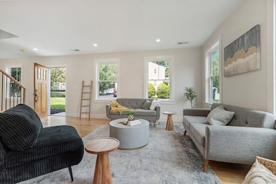 160R High St, Randolph, MA 02368 - photo 5