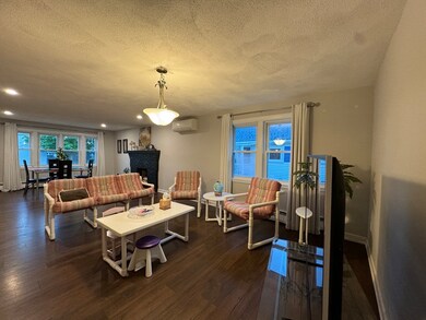 7 Lydon Ct unit 1, Woburn, MA 01801 - photo 5