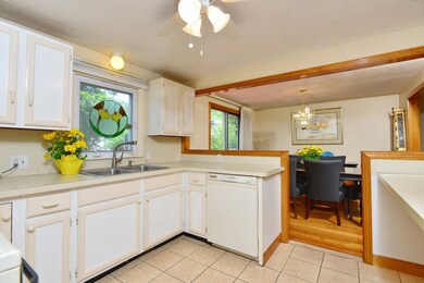 17 Tomahawk Ct, Warwick, RI 02886 - photo 7