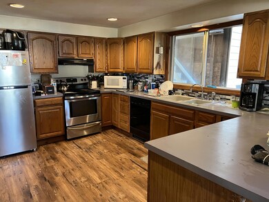 50 Pike St, Biddeford, ME 04005 - photo 3