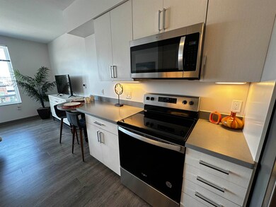 409 Elm St unit 414, Manchester, NH 03101 - photo 6