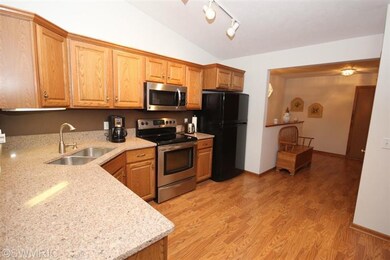 989 Amber Ridge Dr SW unit 15, Byron Center, MI 49315 - photo 3