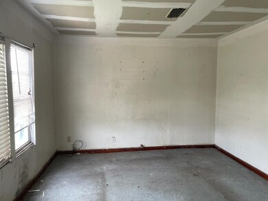 7105 Lavender St, Houston, TX 77016 - photo 5