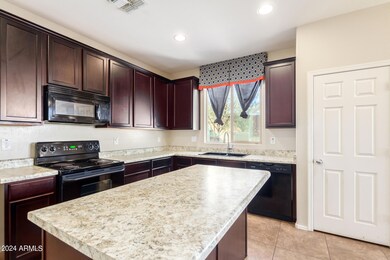 8862 W CAMERON DR, Peoria, AZ 85345