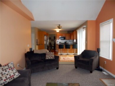 7176 Lenmart Dr, North Tonawanda, NY 14120 - photo 5