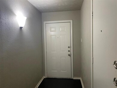 6304 Sandhurst Ln E, North Richland Hills, TX 76182 - photo 2