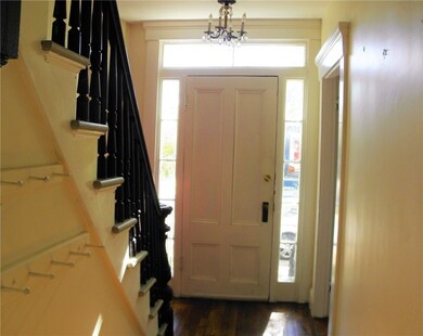 129 Constitution St unit 1, Bristol, RI 02809 - photo 3