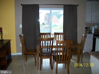 35544 Collington Dr, Round Hill, VA 20141 - photo 6