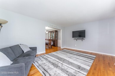 3286 Marilyn St Schenectady NY mls-16
