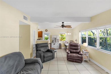 1410 NE 40th Ct, Pompano Beach, FL 33064 - photo 7