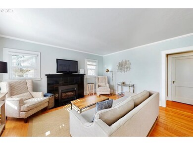 1893 Villard St, Eugene, OR 97403 - photo 4