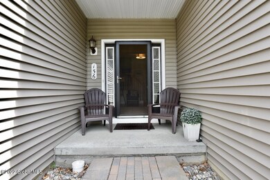 156 Fieldstone Dr, Schenectady, NY 12304 - photo 5