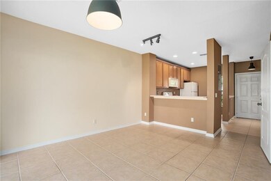 Living room / dining room