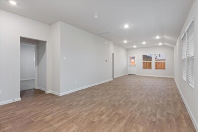 108 Raymondville Path, San Marcos, TX 78666 - photo 4