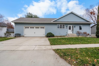2308 1st Ave NW, Waverly, IA 50677 - photo 2