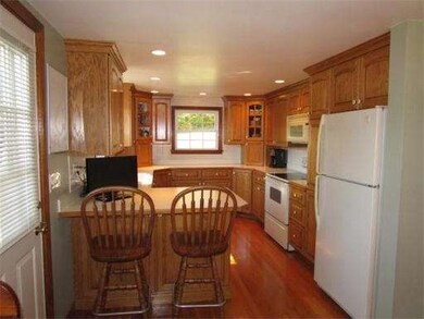 653 N Woodstock Rd, Southbridge, MA 01550 - photo 4