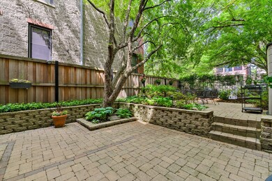 2722 N Southport Ave unit B, Chicago, IL 60614 - photo 2