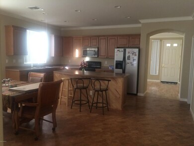 Eat-in Kitchen