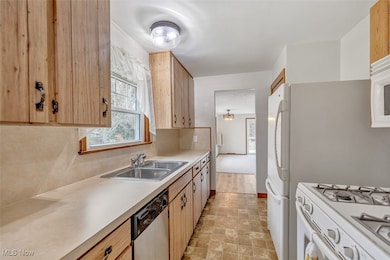 43800 Middle Ridge Rd, Lorain, OH 44053 - photo 7