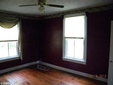 131 West St, Louisa, VA 23093 - photo 5