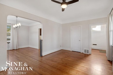 1332 Wayburn St, Grosse Pointe, MI 48230 - photo 4