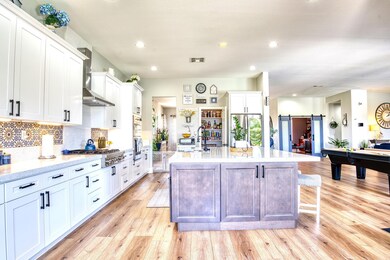 5549 Bobbie Ave, Palmdale, CA 93551 - photo 6