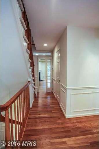 10730 Brewer House Rd, Rockville, MD 20852 - photo 3