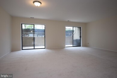 6907 Jones View Dr unit 1B, Baltimore, MD 21209 - photo 4