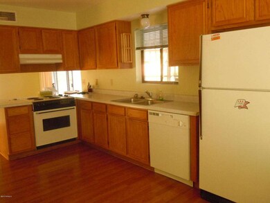 Kitchen/All Appliances Stay