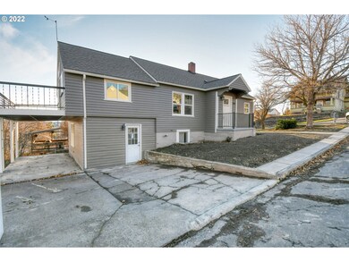 314 NW Gilliam Ave, Pendleton, OR 97801 - photo 2