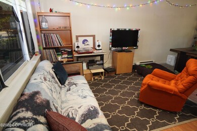 2094 Waldron Dr, Anchorage, AK 99507 - photo 6