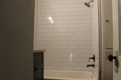 726 W 25th St, Houston, TX 77008 - photo 5