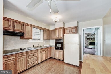 1341 Valley Rd, Woodlyn, PA 19094 - photo 6