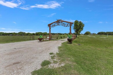 500 Rhoades Ln, Springtown, TX 76082 - photo 3